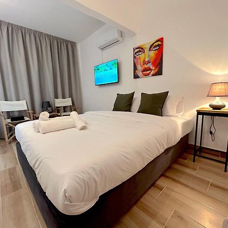 Queen Regina Suites By Platform 357 尼科西亚 外观 照片