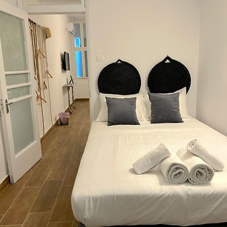 Queen Regina Suites By Platform 357 尼科西亚 外观 照片