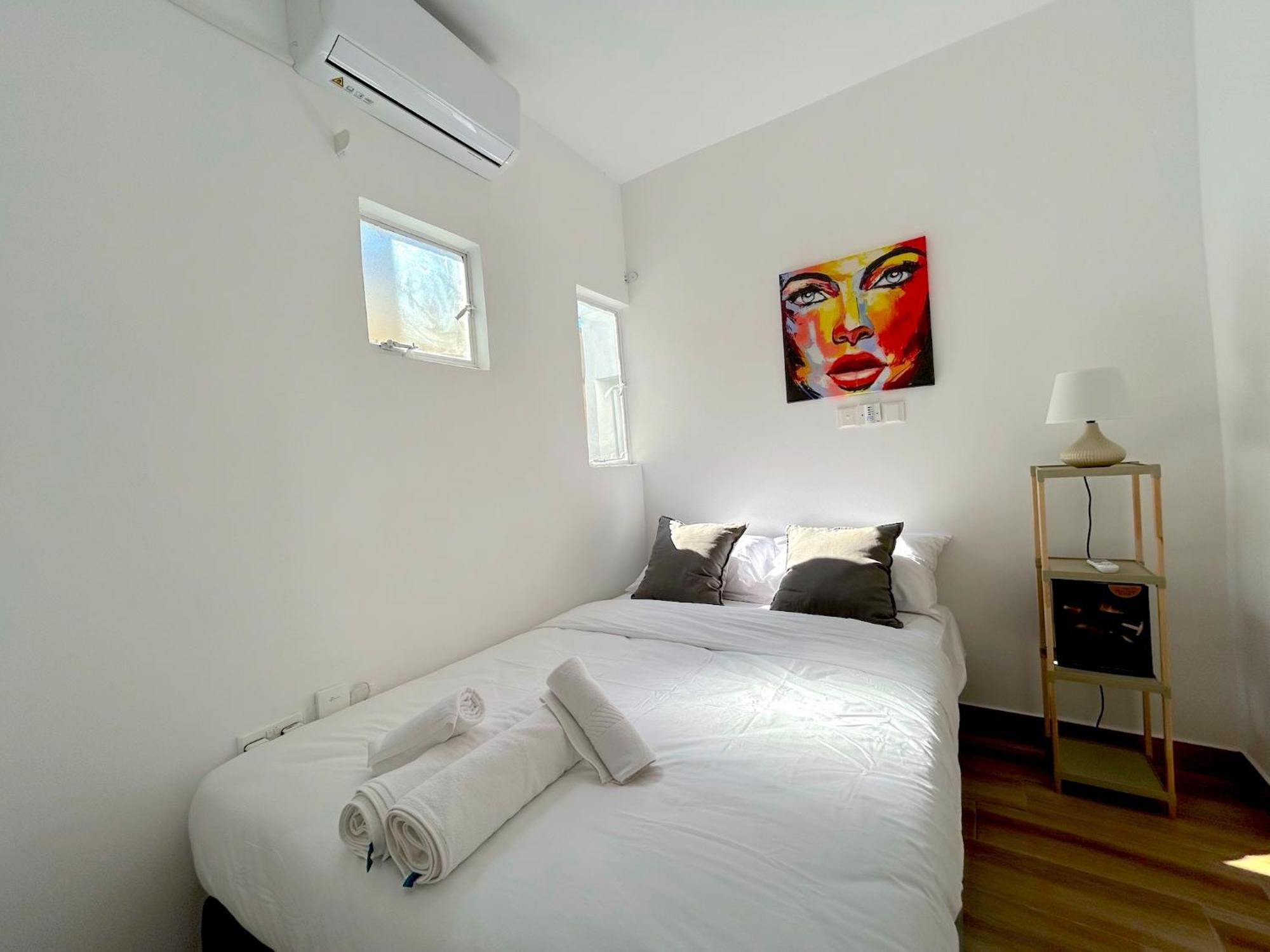 Queen Regina Suites By Platform 357 尼科西亚 外观 照片