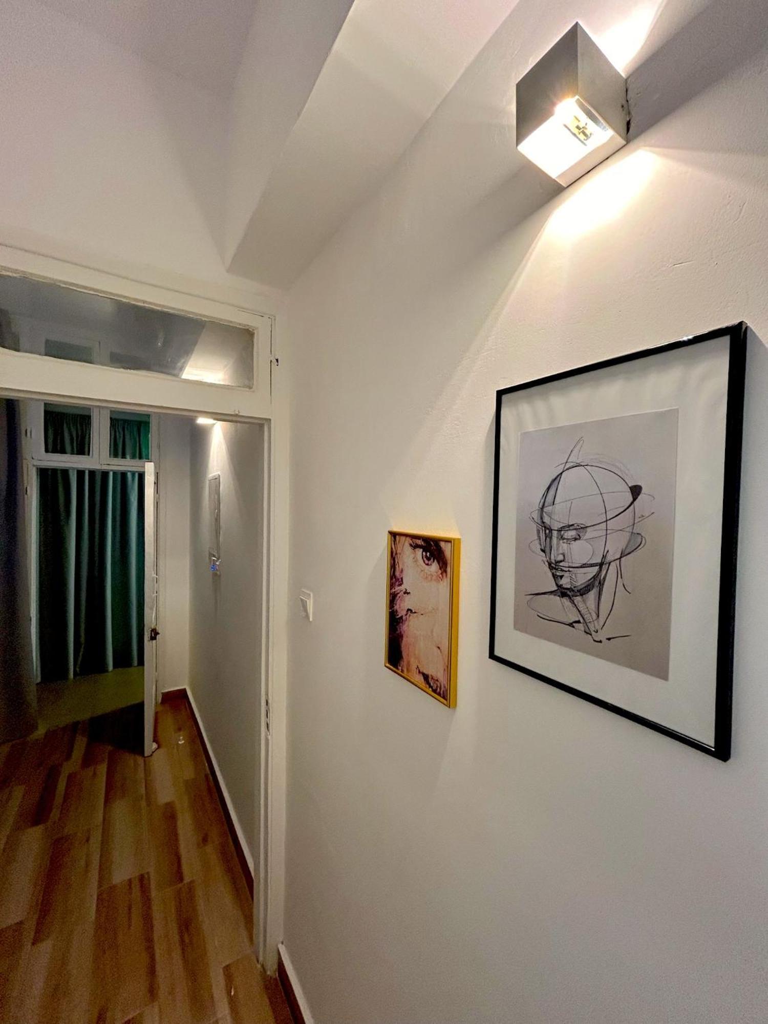 Queen Regina Suites By Platform 357 尼科西亚 外观 照片