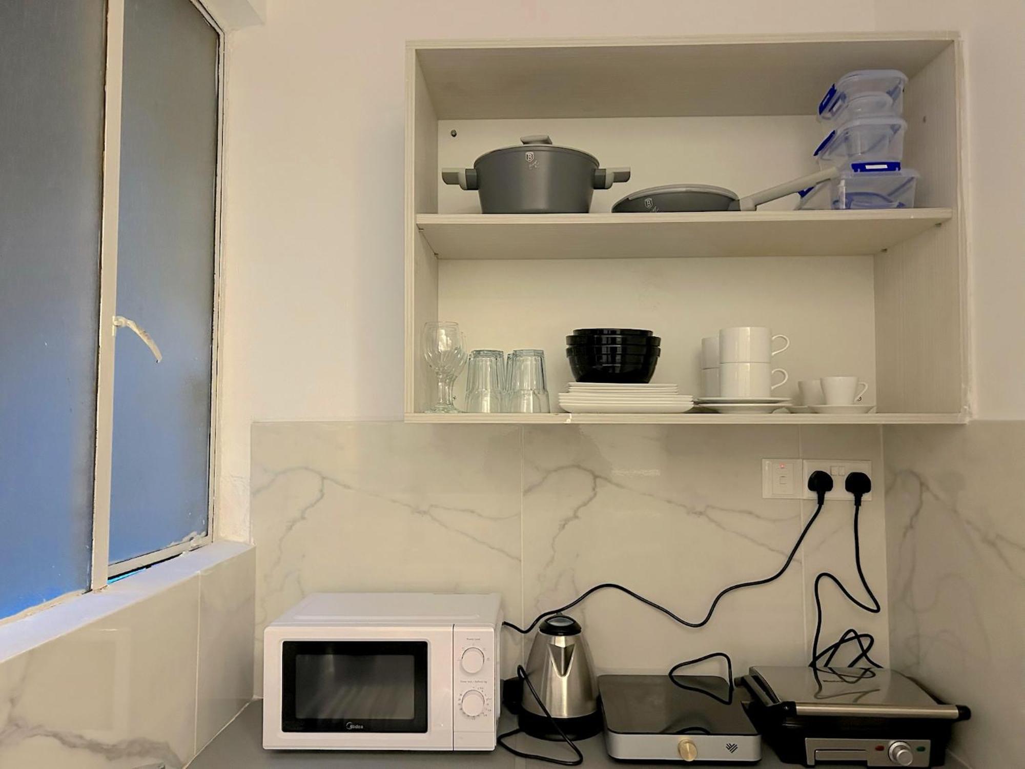 Queen Regina Suites By Platform 357 尼科西亚 外观 照片