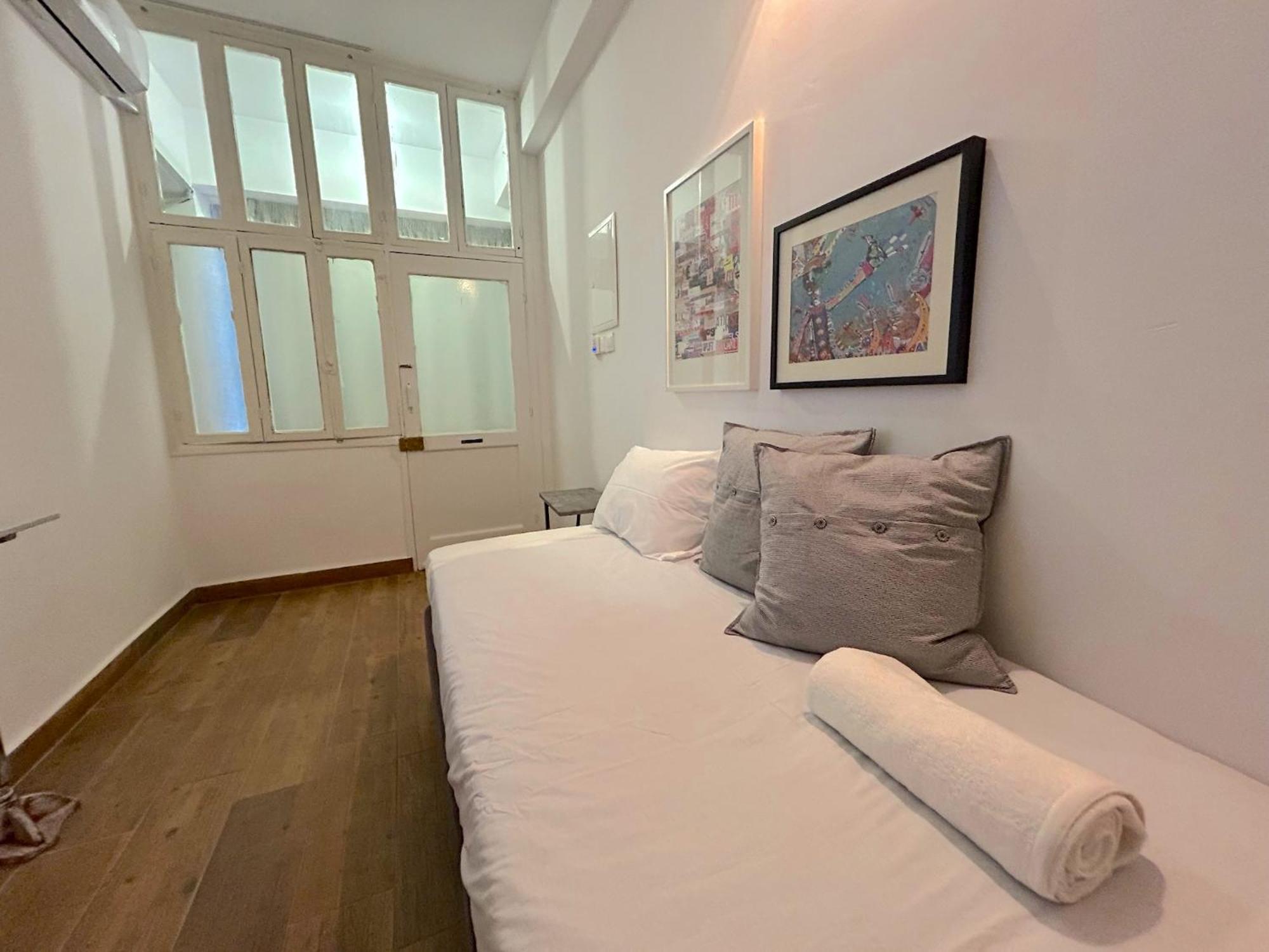 Queen Regina Suites By Platform 357 尼科西亚 外观 照片